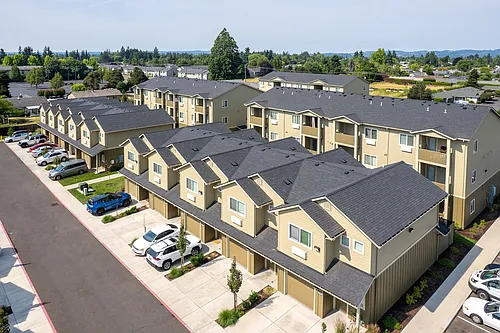 Autumn Woods Apartments Photo 1