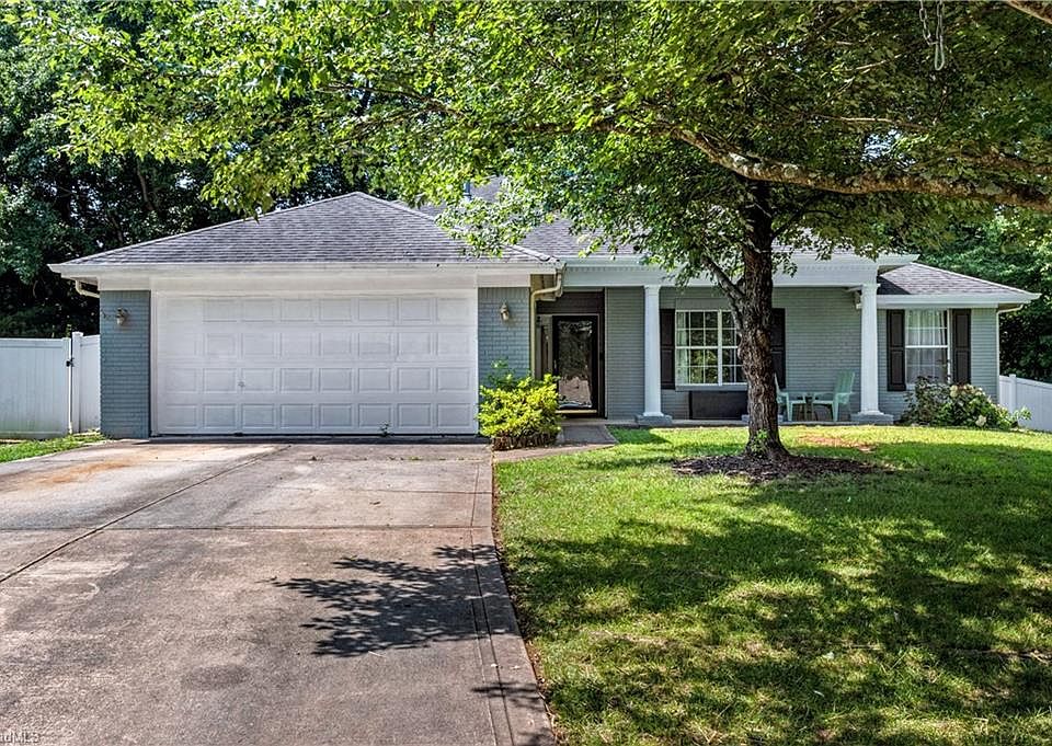 1st image of 13517 Silver King Ct