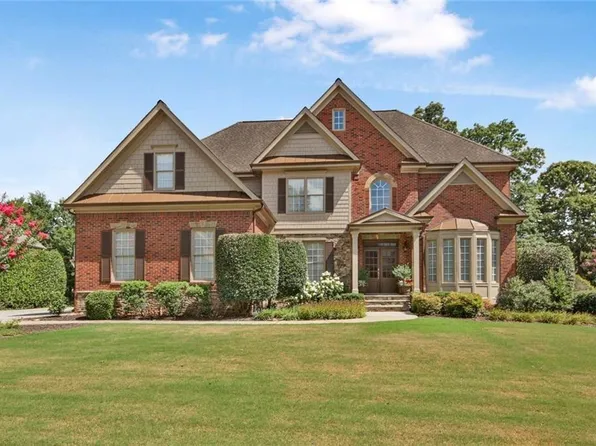 2064 Delbury Ct, Snellville, GA 30078