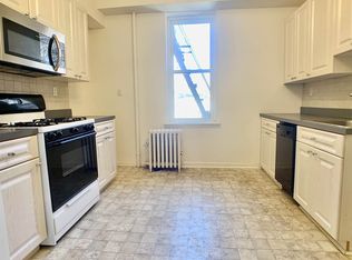 106 11th St APT 8, Hoboken, NJ 07030