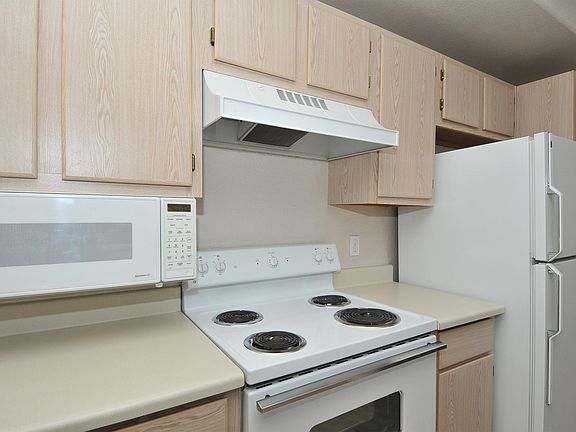 4th image of 3236 E Chandler Blvd Unit 2083
