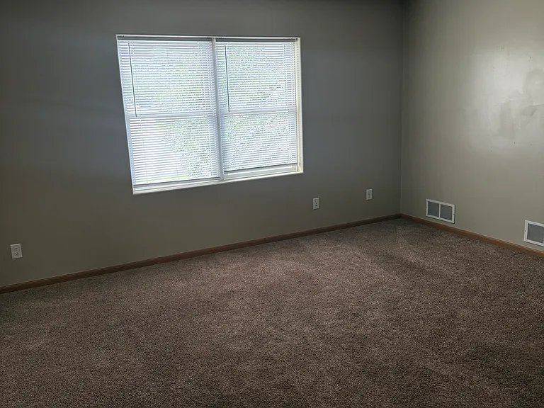 101 S Grass St #3 — Photo 3