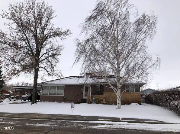 118 Robert St, Plentywood, MT 59254