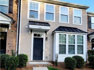 6882 Colonial Garden Dr, Huntersville, NC 28078