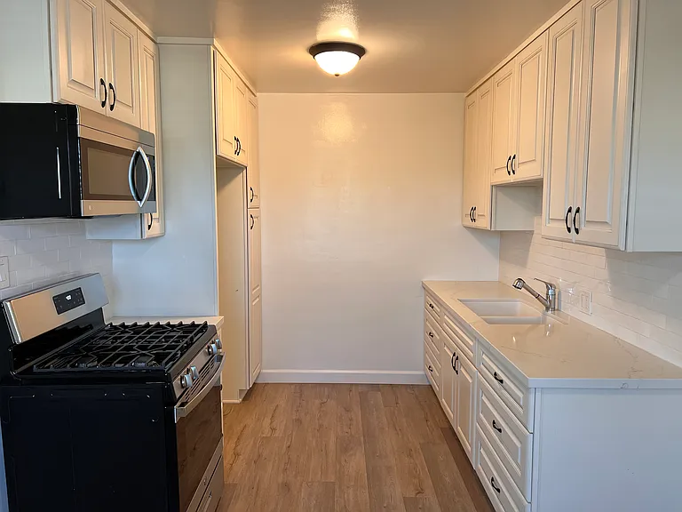 3901 E Mayfield St #5 — Photo 6