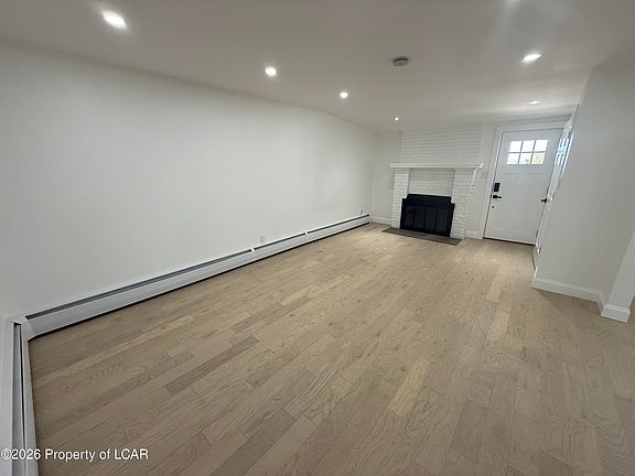 3rd image of 681 Harrison St