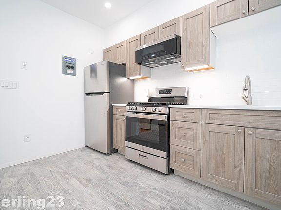 4th image of 23-20 28th Ave #1D