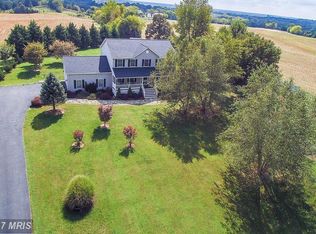 10045 Rogues Rd, Midland, VA 22728