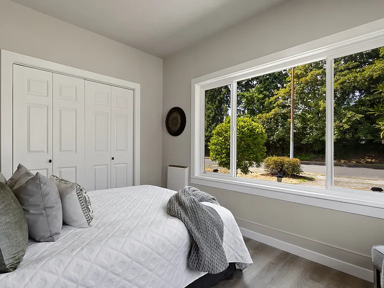 2125 N Highland St — Photo 35