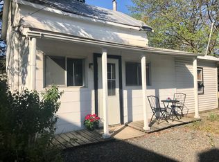 15 Saint John St, Red Hook, NY 12571