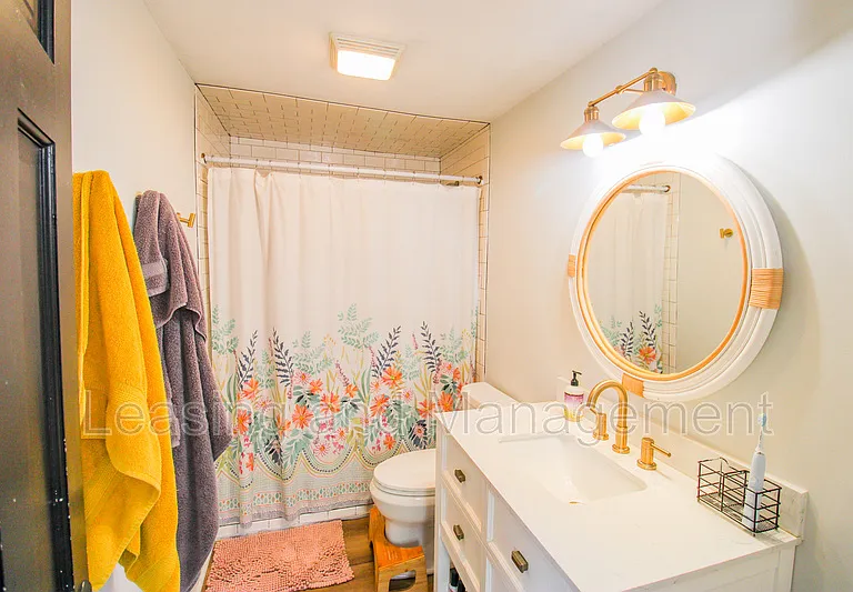5 Kracke St #B — Photo 8