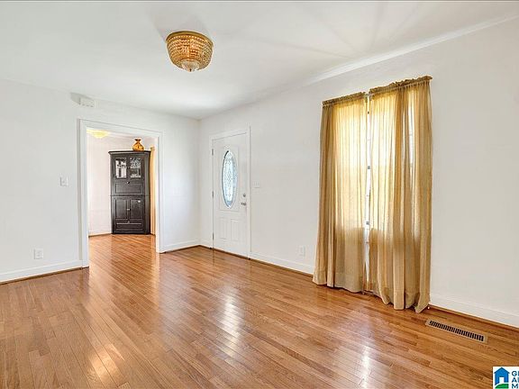 5th image of 437 4th St W