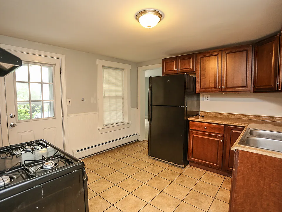 1st Floor 2 Bedroom Unit