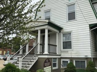 303 E Jefferson St APT 1, Bloomington, IL 61701