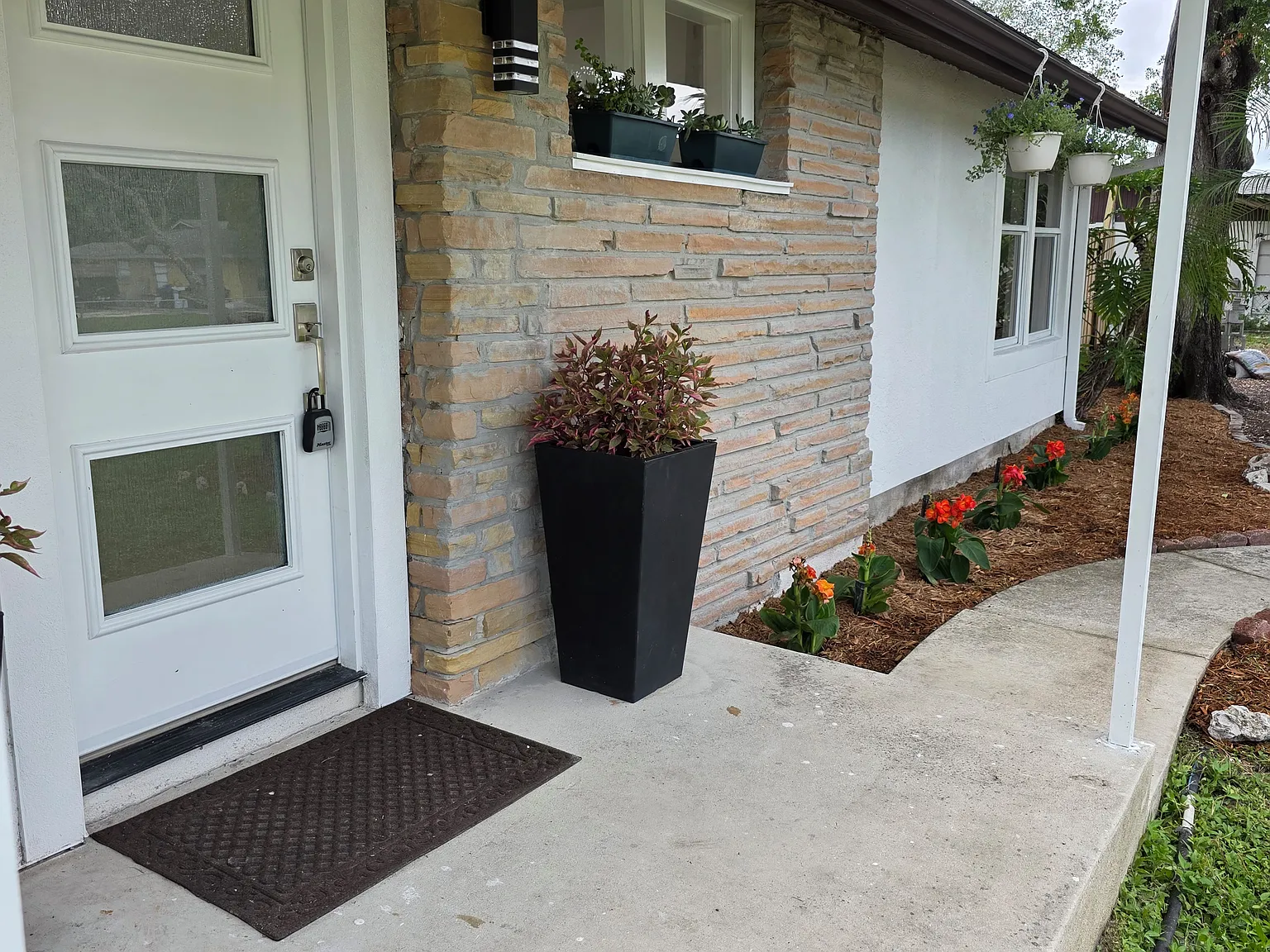 3 bed, 1101 sqft, $2,900 — Photo 4