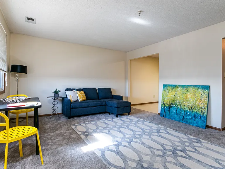 1620 McCain Ln — Photo 6
