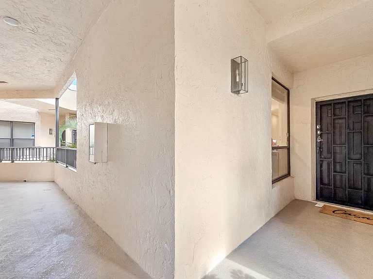 7460 La Paz Blvd #304 — Photo 37