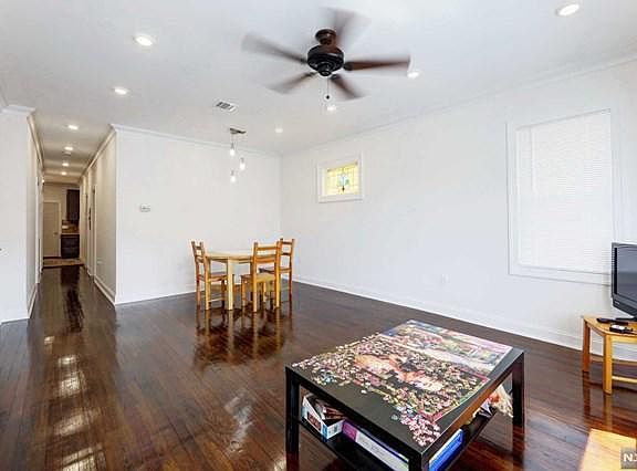 2nd image of 137 Banta Ave Floor 1