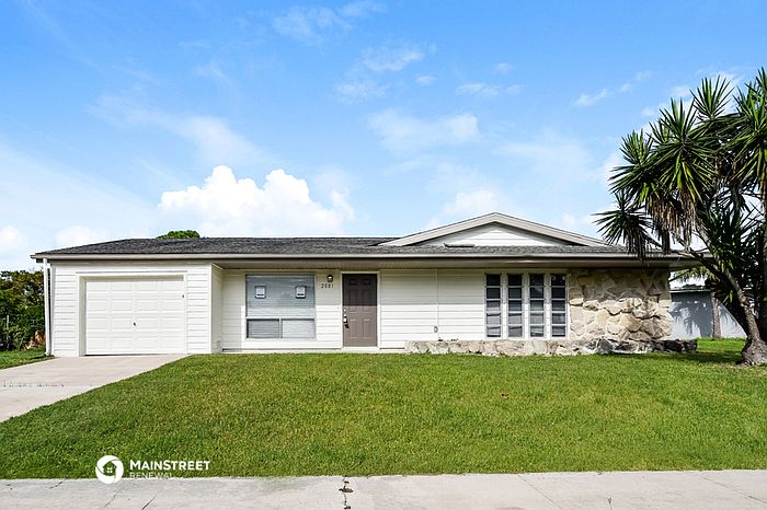 1st image of 2081 Hariet St