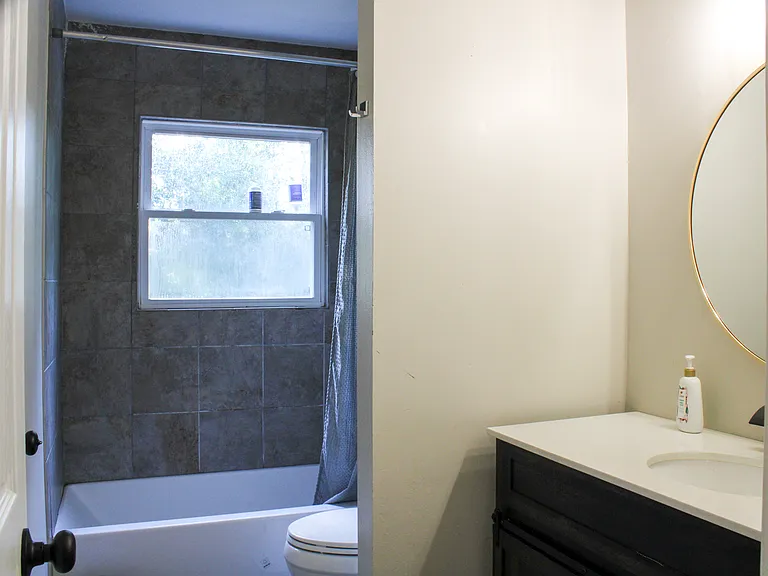1806 Glenwick Dr — Photo 5