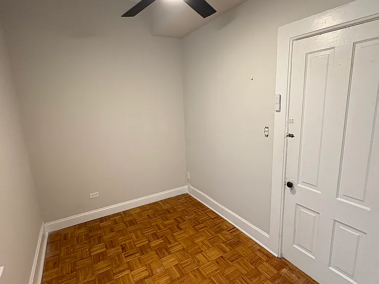 1113 W Wellington Ave #1 — Photo 13