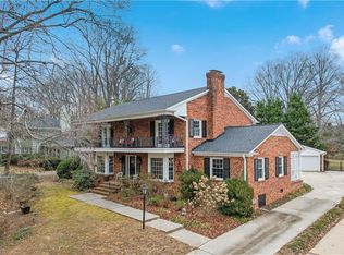 1106 Hobbs Rd, Greensboro, NC 27410