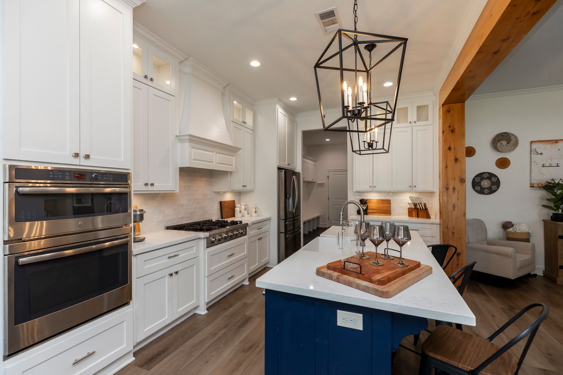 next background image