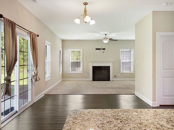 3rd image of 879 Stormy Gale Ln
