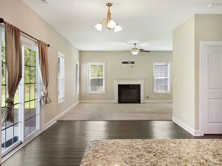879 Stormy Gale Ln — Photo 3