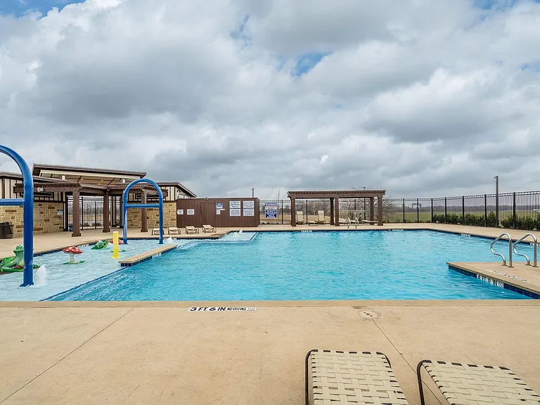 16617 Porterfield Ln — Photo 1