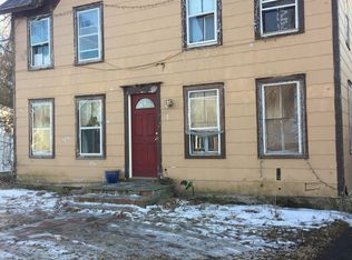 613 Old Maple Ln, Niverville, NY 12130