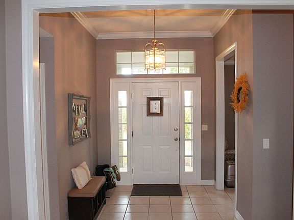 3rd image of 63 Norwich Cir