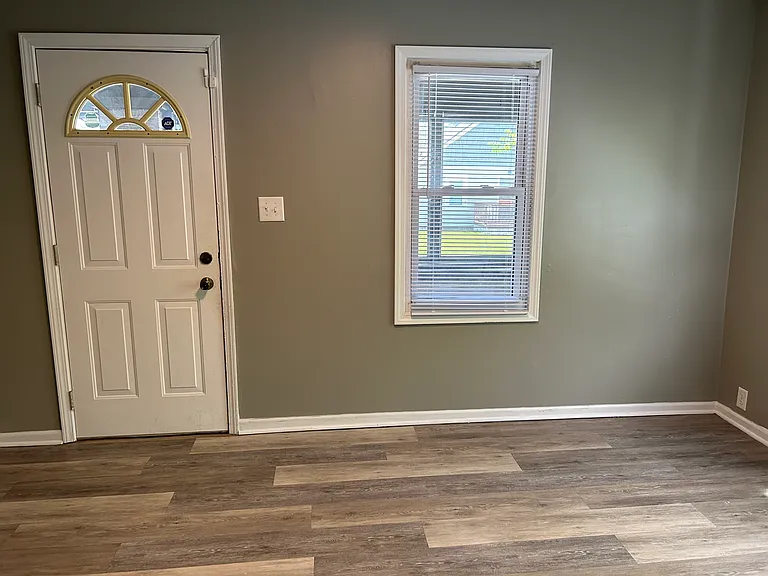 1506 N Grant Ave — Photo 6