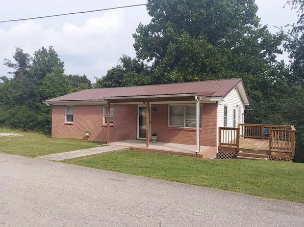 150 Blackburn Rd, Irvine, KY 40336