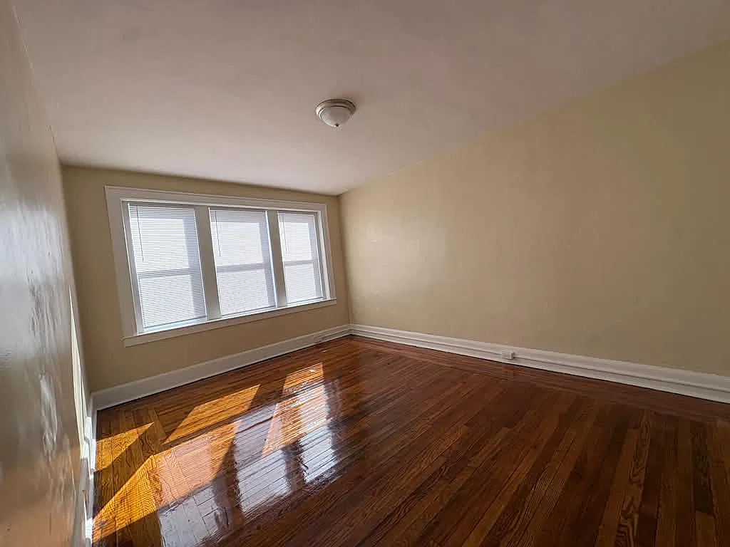 2 bed, $1,450 — Photo 3