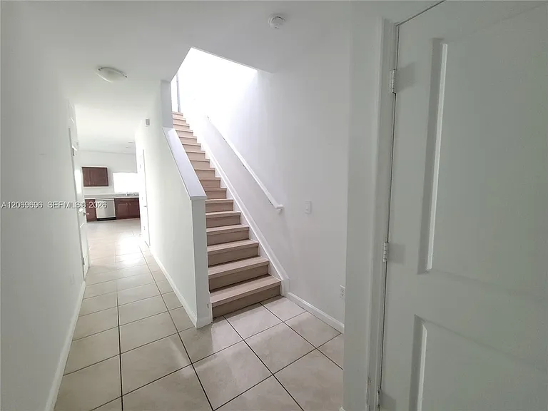 1107 NW 40th Ter #1107 — Photo 12