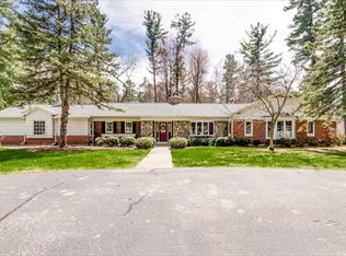 W471 Oakwood Beach Rd, Marinette, WI 54143