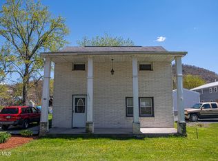 195 Back St, East Freedom, PA 16637