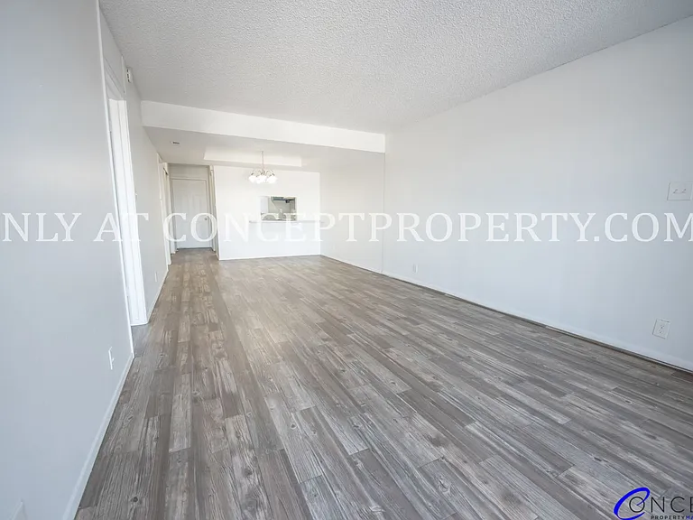 Foothill Terrace — Photo 266