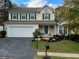 902 Kings Arms Dr, Downingtown, PA 19335