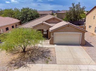 2745 W Sunshine Butte Dr, San Tan Valley, AZ 85144