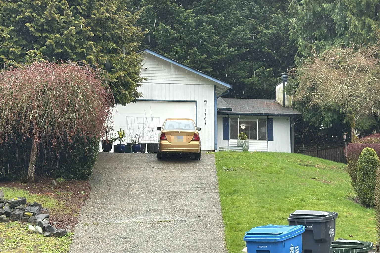 1704 Douglas Ct photo 1