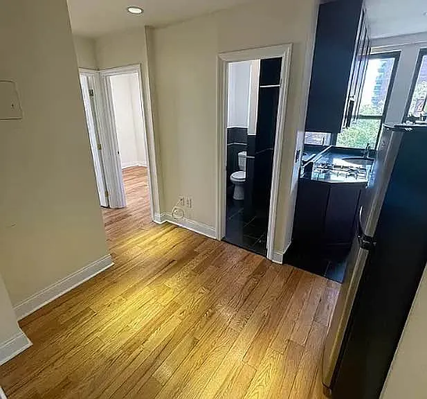 212 Avenue B #19 — Photo 3