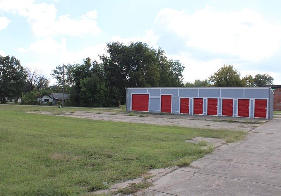 1st image of 212 S Military Ave