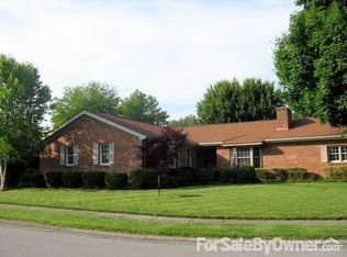 913 Brentwood Dr, New Albany, IN 47150