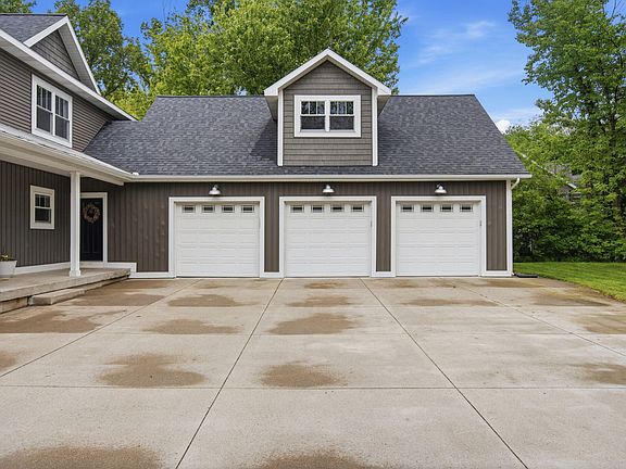 4th image of 2971 Thrasher Ln