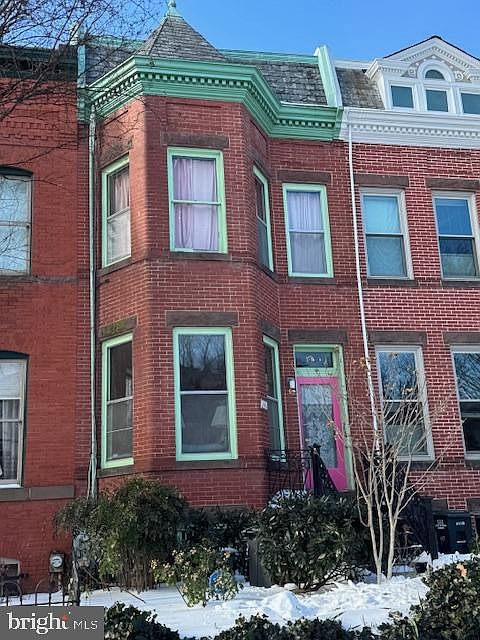 1st image of 149 Kentucky Ave SE