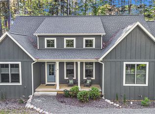 14 Orchard Ln, Buchanan, MI 49107