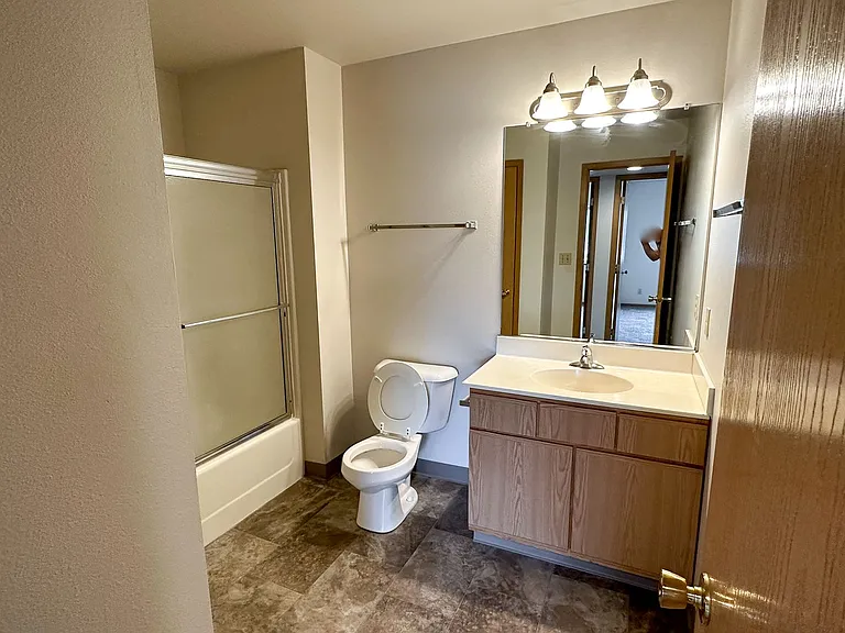 221 Sheldon Ave — Photo 16