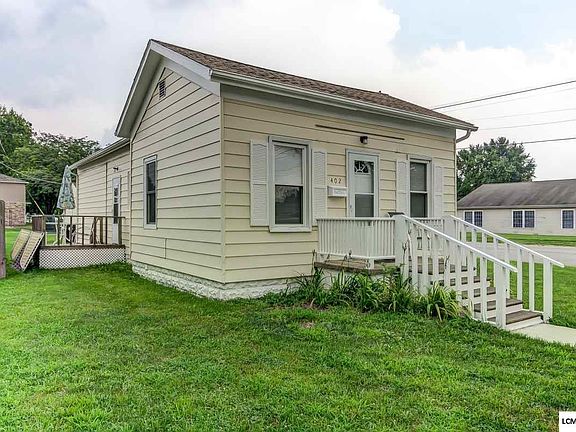 3rd image of 402 N Sherman St